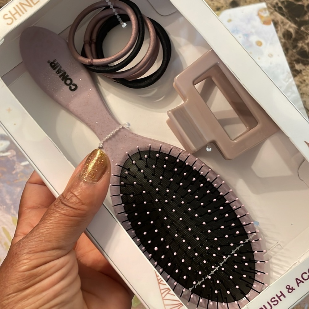 Conair Shine Bright Brush Gift Set - Picture 5 of 6